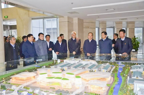 调整大小 云南省党政代表团考察上海西郊国际农产品交易中心.jpg 调整大小 云南省党政代表团考察上海西郊国际农产品交易中心.jpg